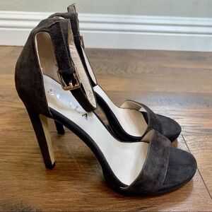 𝅺scala black heels
